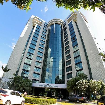 Tropical Executive Hotel มาเนาส์ ภายนอก รูปภาพ