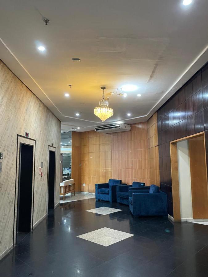 Tropical Executive Hotel มาเนาส์ ภายนอก รูปภาพ